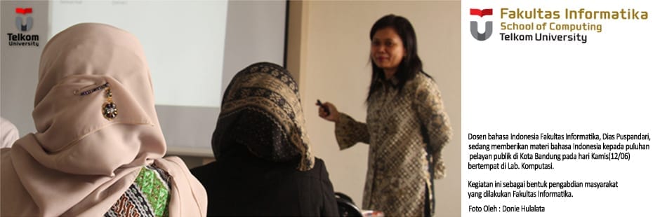 The School of Computing Lecturer Provides Language Training to District Staff