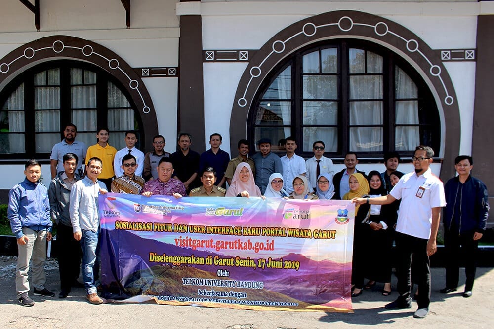 Fakultas Informatika Bersama Fakultas Industri Kreatif Mengembangkan Portal Wisata Halal untuk Kabupaten Garut