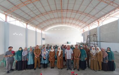 FAKULTAS INFORMATIKA MENGGANDENG FAKULTAS TEKNIK ELEKTRO DAN FAKULTAS ILMU TERAPAN LUNCURKAN APLIKASI PENCATATAN DAN MONITORING STATUS GIZI BALITA DAN DETEKSI STUNTING DI DESA LENGKONG, KECAMATAN BOJONGSOANG, KABUPATEN BANDUNG