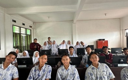 Kegiatan Belajar Mengajar di Pondok Pesantren Modern Assuruur