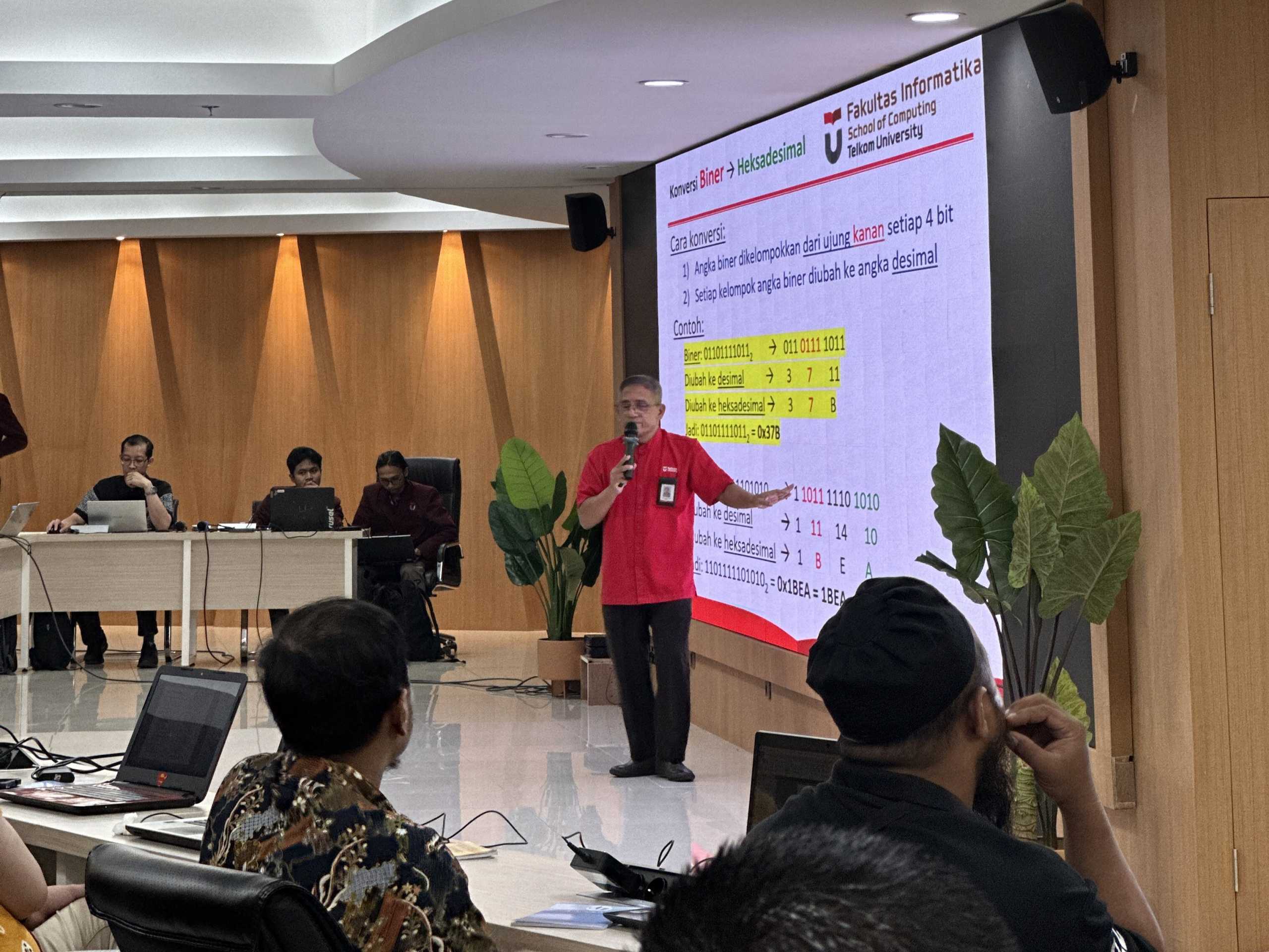 Workshop Pendampingan Implementasi Mapel Informatika untuk Guru SMP ...