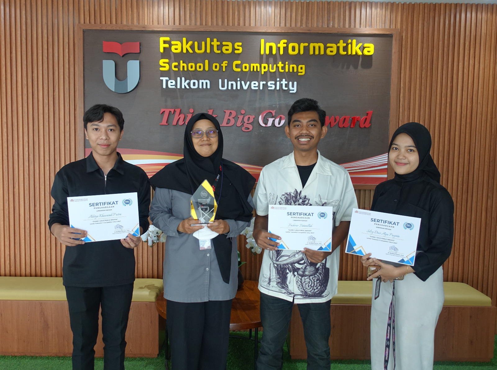 Juara 1 Lomba Indoneris 2023 Kategori UI UX Public Service. Juara 1 Lomba Indoneris 2023 Kategori UI UX Public Service.