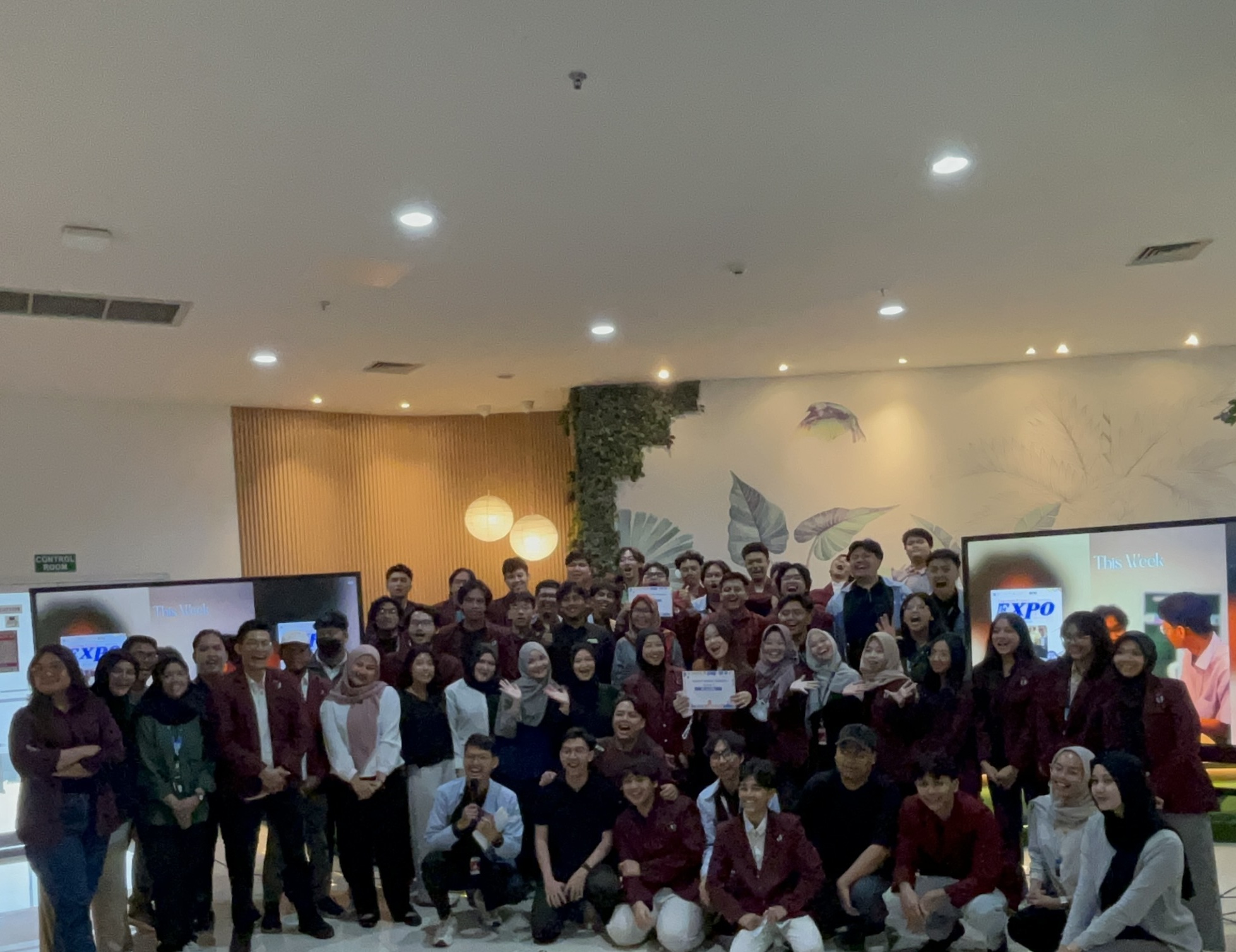 Capstone Project MINI EXPO Sains Data 2025 Capstone Project MINI EXPO Sains Data 2025