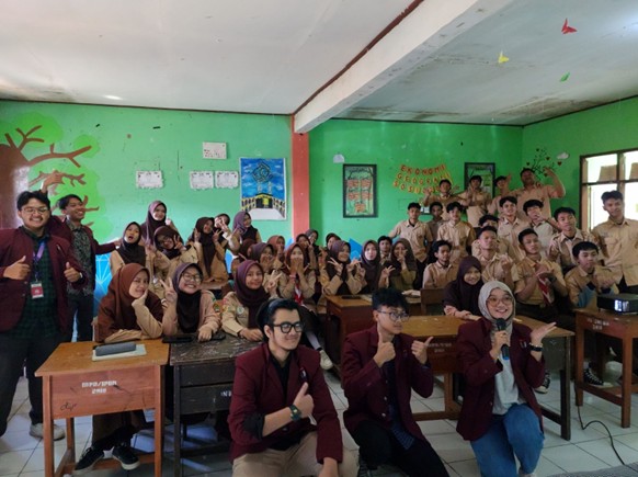 Peningkatan Kesadaran dan Perlindungan terhadap Data Pribadi pada Era Digital Peningkatan Kesadaran dan Perlindungan terhadap Data Pribadi pada Era Digital