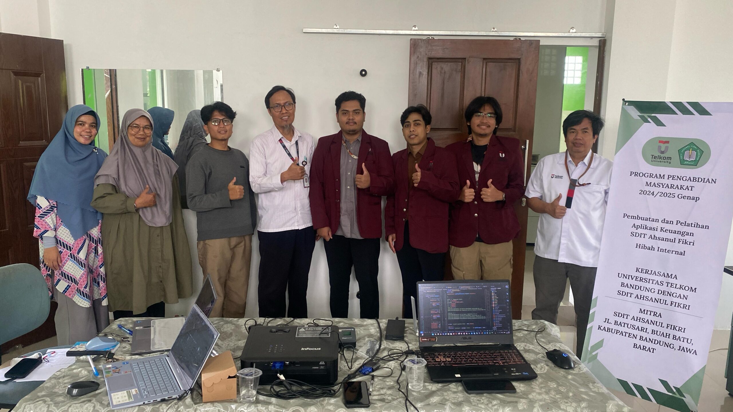 Pembuatan dan Pelatihan Aplikasi Keuangan Ahsanul Fikri Pembuatan dan Pelatihan Aplikasi Keuangan Ahsanul Fikri