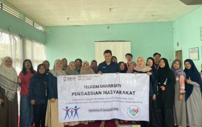 Pelatihan Google Workspace, Dosen Fakultas Informatika Universitas Telkom Dampingi Kader PKK Mekar Arum 16 Desa Lengkong Go Digital