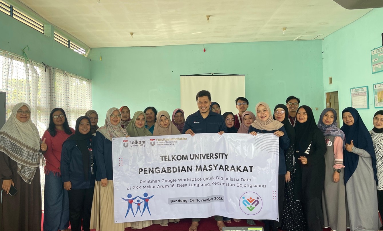 Pelatihan Google Workspace, Dosen Fakultas Informatika Universitas Telkom Dampingi Kader PKK Mekar Arum 16 Desa Lengkong Go Digital Pelatihan Google Workspace, Dosen Fakultas Informatika Universitas Telkom Dampingi Kader PKK Mekar Arum 16 Desa Lengkong Go Digital