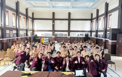 Mahasiswa Informatika Universitas Telkom Edukasi Literasi AI dan Pemetaan Karier bagi Siswa SMA Negeri 11 Bandung