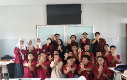 Workshop Pemanfaatan Artificial Intelligence untuk Meningkatkan Literasi Digital dan Produktivitas Siswa SMK Telkom Bandung