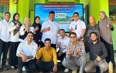 Telkom University Dampingi SMP Negeri 4 Ciemas Kembangkan dan Perkuat Keamanan Website Sekolah