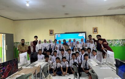 Mahasiswa Telkom University Tingkatkan Literasi AI Siswa SMPN 1 Bojongsoang Melalui Workshop dan Pendampingan