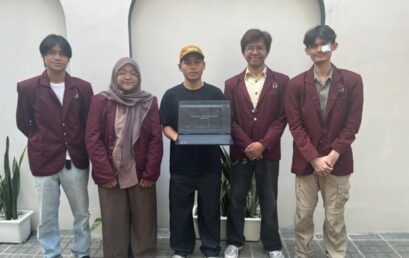 Key Barber Goes Digital: Inovasi AI untuk Rekomendasi Gaya Rambut Berbasis Analisis Wajah