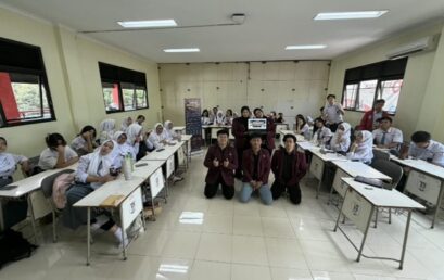 Asyiknya Berpikir Komputasional: Ketika Mahasiswa Informatika Telkom Mengajar Cara Berpikir Bukan Sekadar Coding