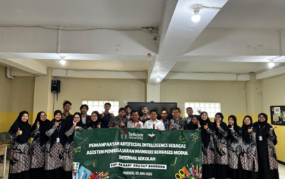 Sosialisasi Pemanfaatan Artificial Intelligence sebagai Asisten Pembelajaran Mandiri Berbasis Modul Internal Sekolah di SMP Ar Rafi’ Drajat Bandung