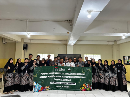 Sosialisasi Pemanfaatan Artificial Intelligence sebagai Asisten Pembelajaran Mandiri Berbasis Modul Internal Sekolah di SMP Ar Rafi’ Drajat Bandung Sosialisasi Pemanfaatan Artificial Intelligence sebagai Asisten Pembelajaran Mandiri Berbasis Modul Internal Sekolah di SMP Ar Rafi’ Drajat Bandung