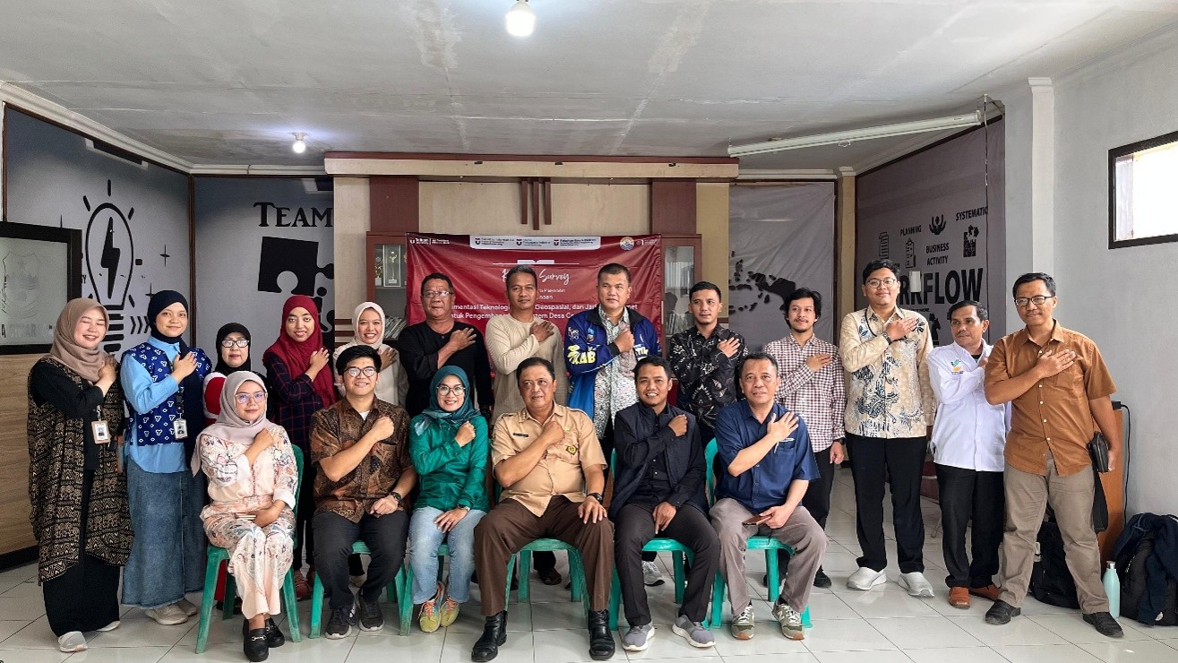 Dosen dan Mahasiswa Fakultas Informatika Kembangkan Virtual Tour 360° untuk Promosikan Potensi Desa Cimaragas